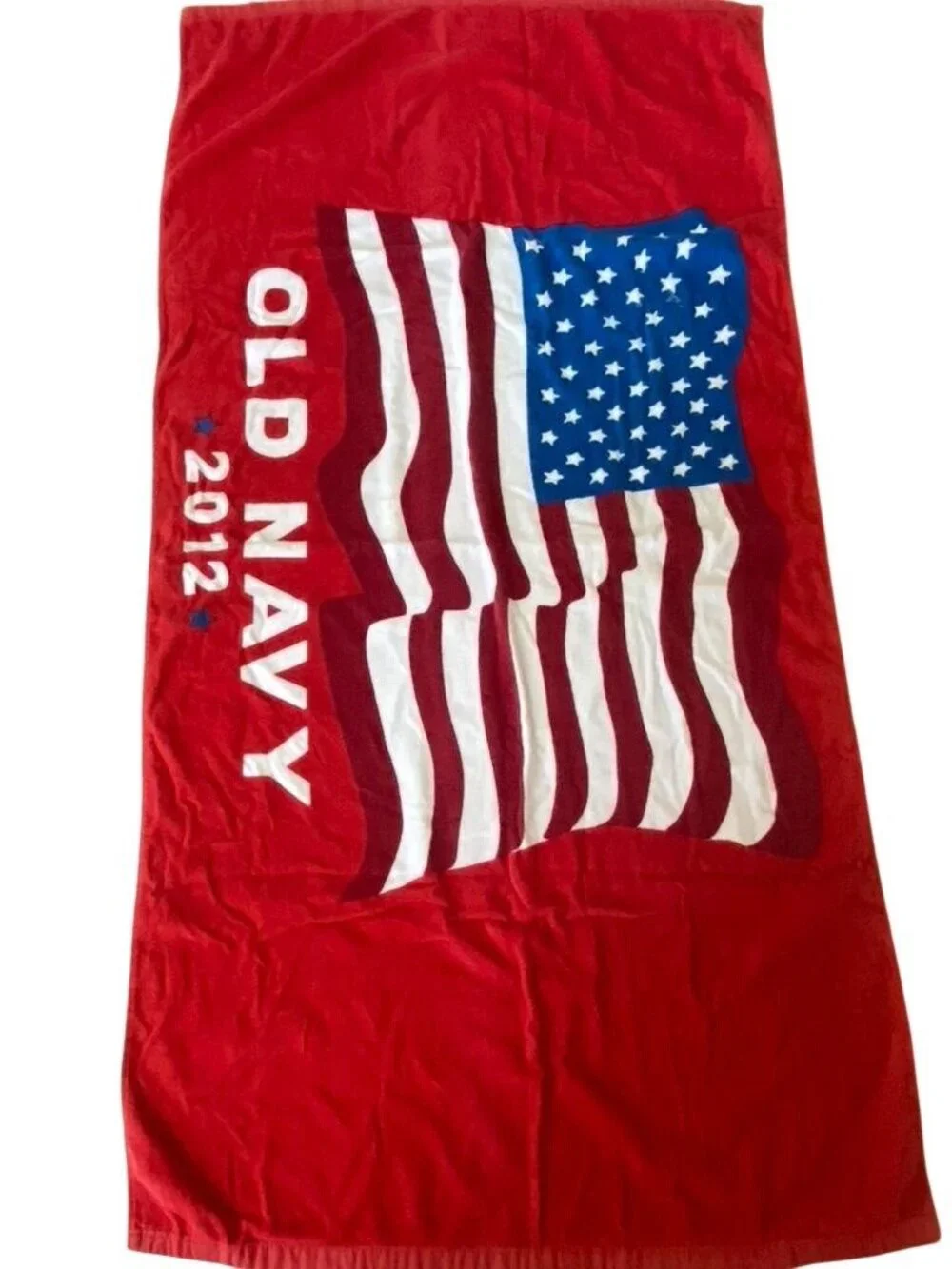 Old Navy 2012 NWOT Beach Towel Patriotic Flag July 4th Celebration Pool Activity